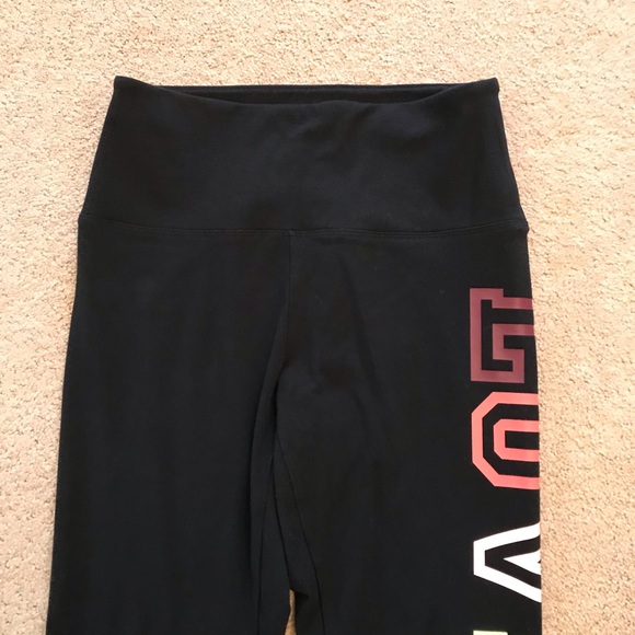 PINK Victorias Secret High Waist Yoga Leggings Size Medium Black Rainbow Logo - Picture 7 of 10